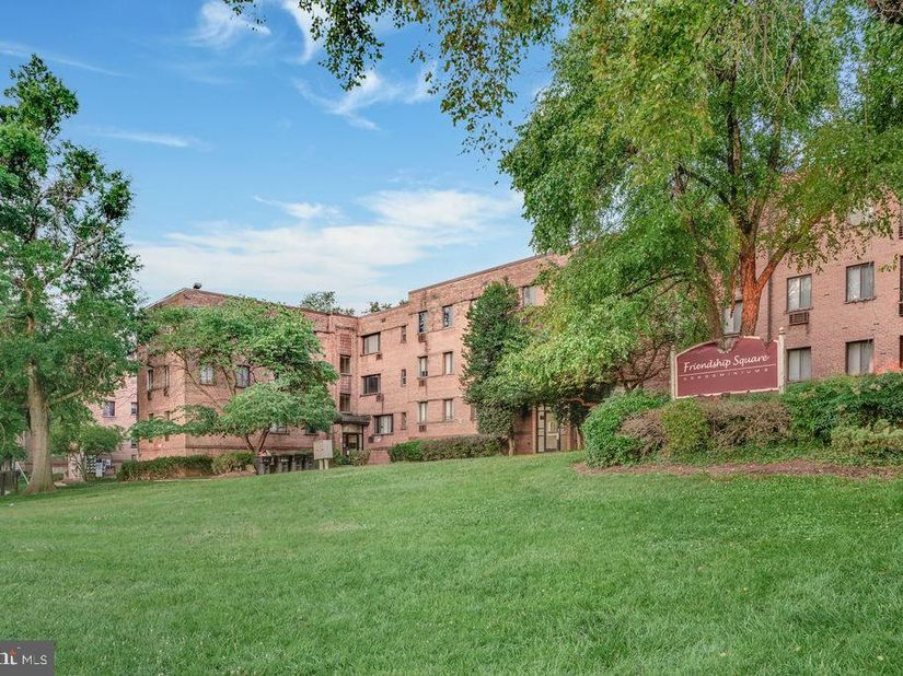 4717 1st Street SW 203, Washington DC 20032