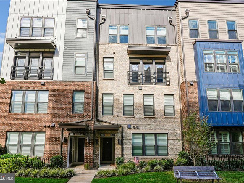 1658 Bandit Loop 2B, Reston VA 20190
