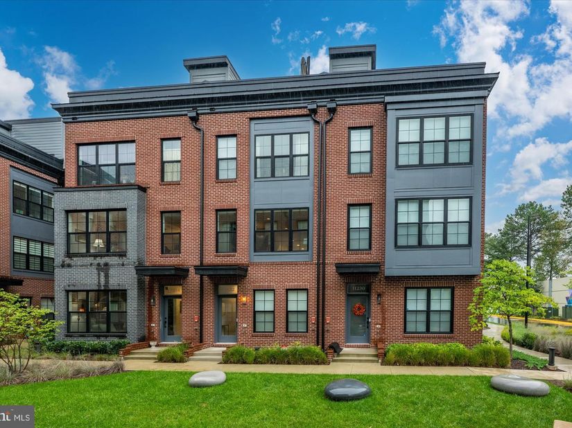 11234 Faraday Park Drive, Reston VA 20190