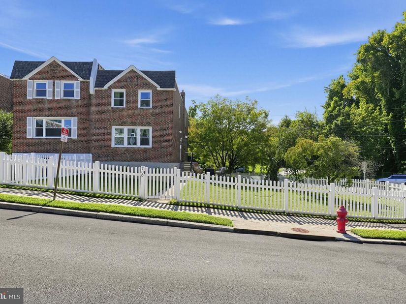 700 Livezey Lane, Philadelphia PA 19128
