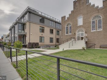 625 Park Road NW