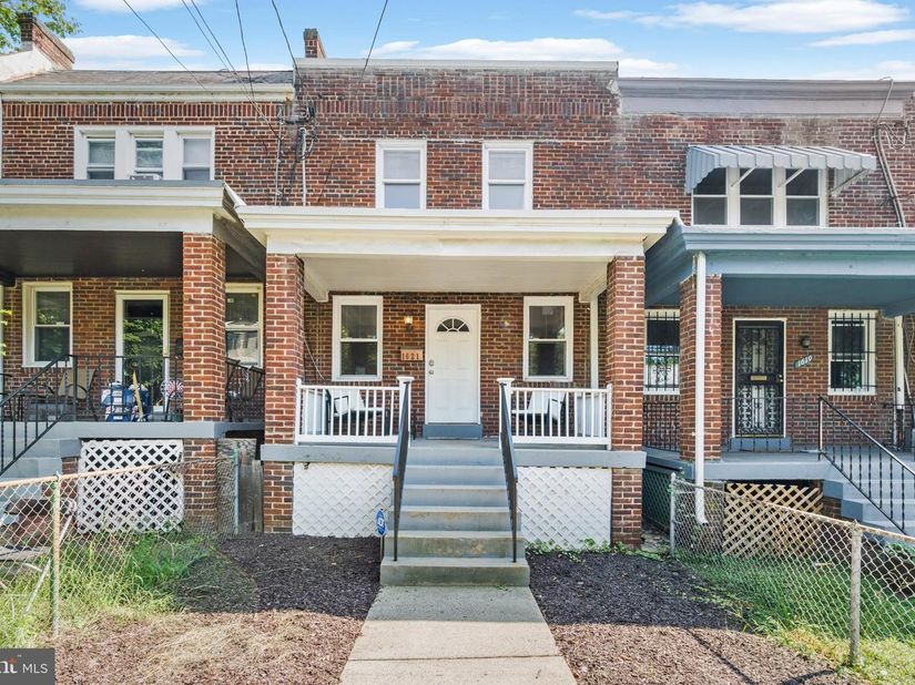 1621 R Street SE, Washington DC 20020