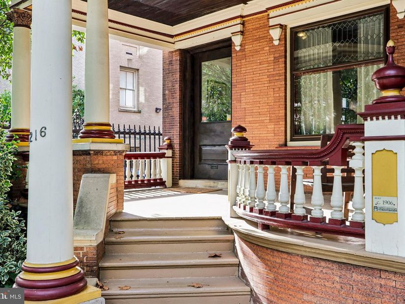 4216 Pine, Philadelphia PA 19104