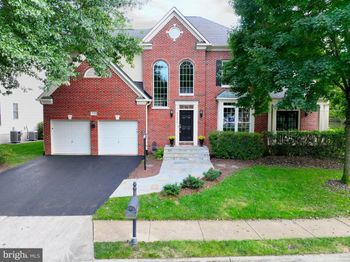 47292 Middle Bluff Place