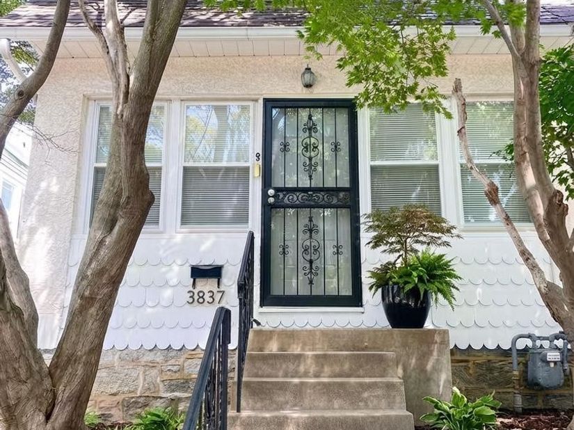 3837 Marshall Road, Drexel Hill PA 19026