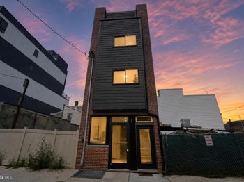 2143 E Arizona Street