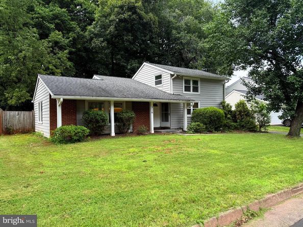 316 Sugarland Run Drive, Sterling VA 20164