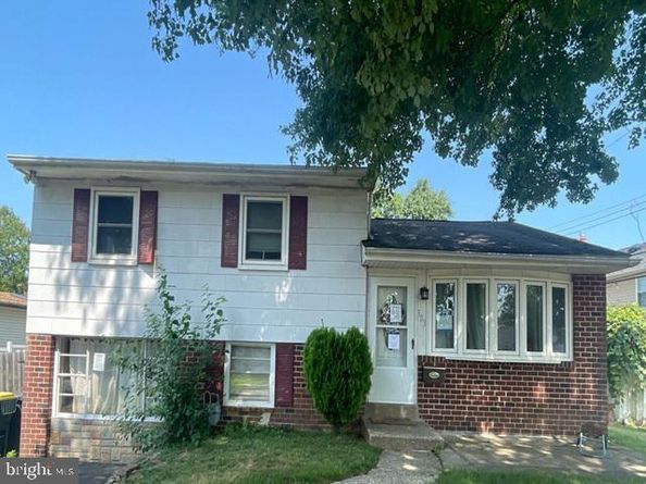 303 Willard Road, Hatboro PA 19040