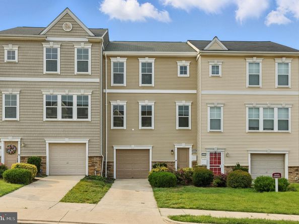 402 Woodcrest Drive SE, Washington DC 20032