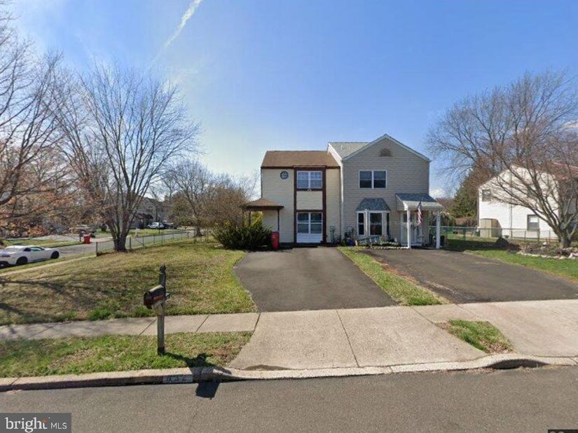 632 Longfellow Court, Warminster PA 18974