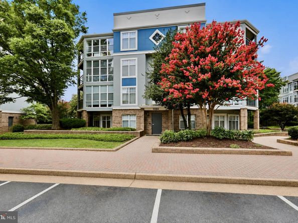 5565 Seminary Road 314, Falls Church VA 22041