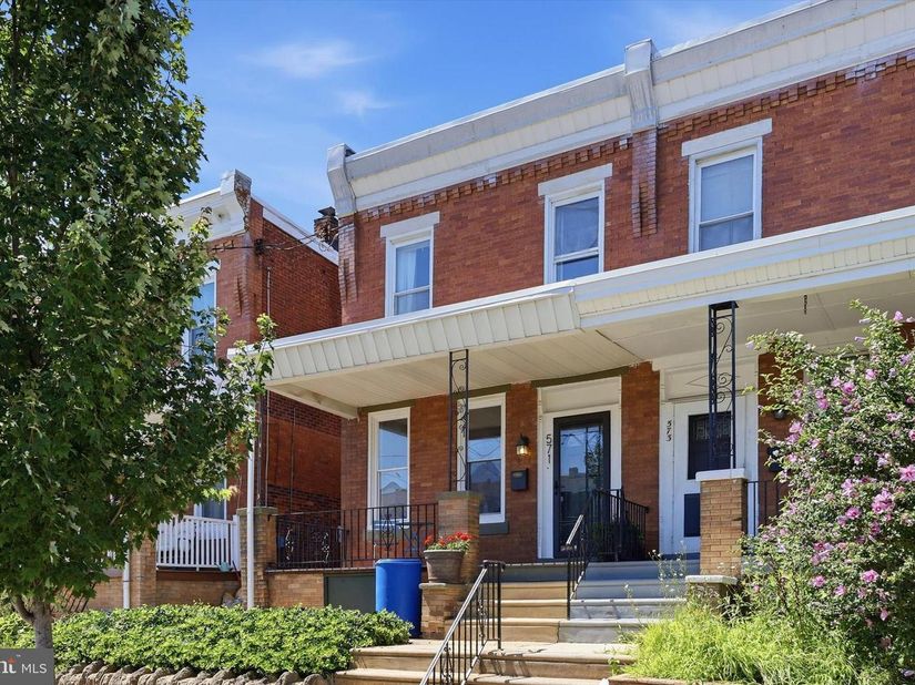 571 Martin Street, Philadelphia PA 19128