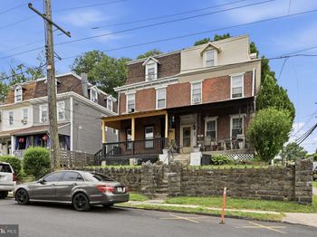 402 Poplar Street