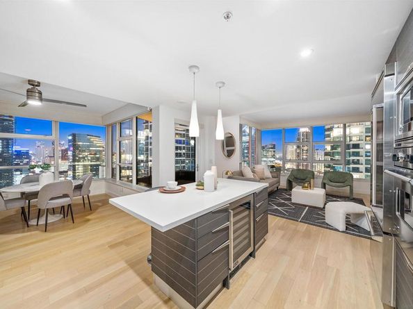 1325 Pacific Hwy 2804, San Diego CA 92101