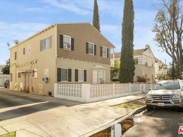 116 S Kings Road, Los Angeles CA 90048