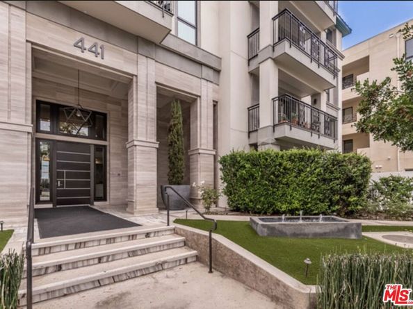 441 S Barrington Avenue 209, Los Angeles CA 90049