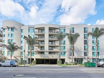 267 S San Pedro Street