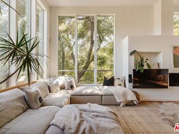 1231 Old Topanga Canyon Road