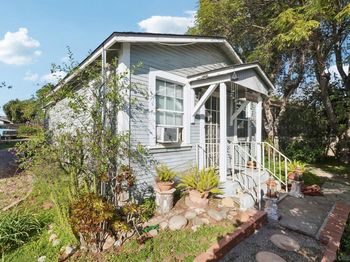 1014 Sumner