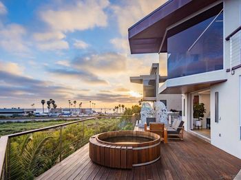 2516 San Elijo Ave