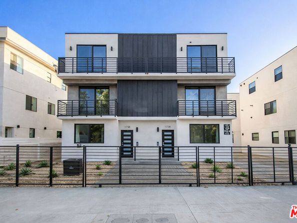 11730 Gilmore Street, North Hollywood CA 91606