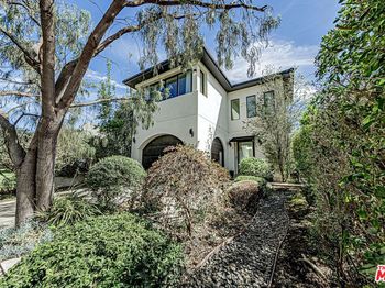 310 N Lucerne Boulevard