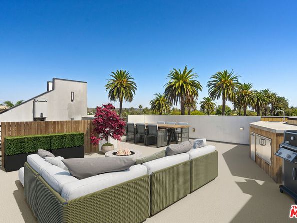 11900 Washington Place, Los Angeles CA 90066