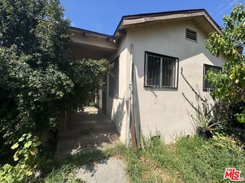 1433 W 96th Street