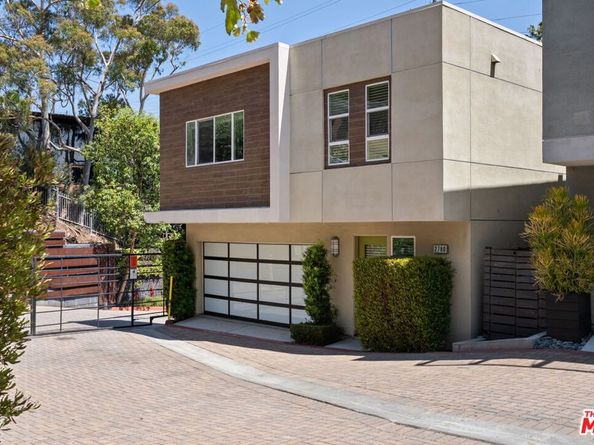 2780 N Wright Lane, Los Angeles CA 90068