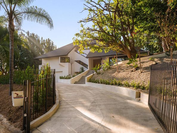 9617 Oak Pass Road, Beverly Hills CA 90210
