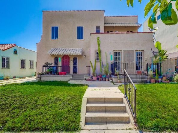 833 Ridgewood, Los Angeles CA 90038