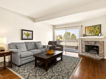 1805 Rainbow Terrace Lane