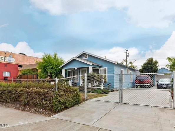 424 W Arbor Vitae Street, Inglewood CA 90301