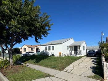 2215 W 153rd