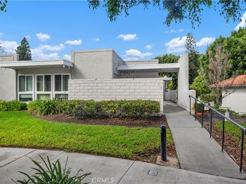 2328 Via Mariposa West