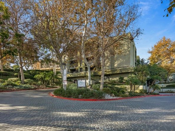 898 Temple 125, Los Angeles CA 90042