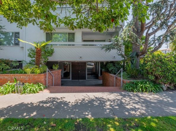 930 California Avenue 105, Santa Monica CA 90403