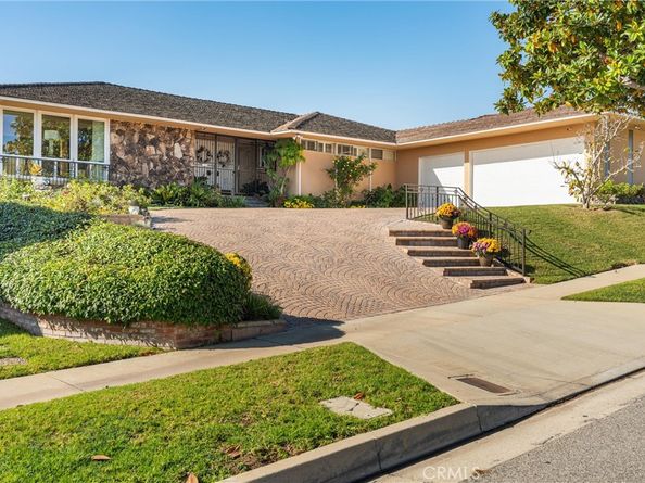 4845 Parkglen, View Park CA 90043