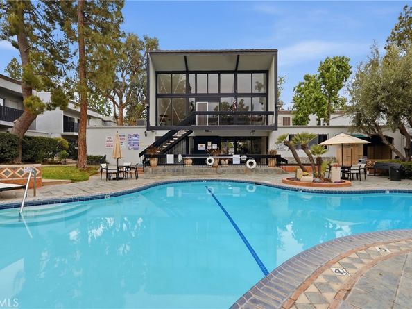 18645 Hatteras Street 289, Tarzana CA 91356