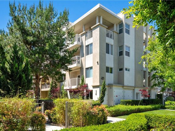 13025 Park Place 301, Hawthorne CA 90250