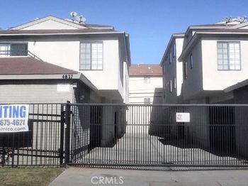 4823 W 118th Place