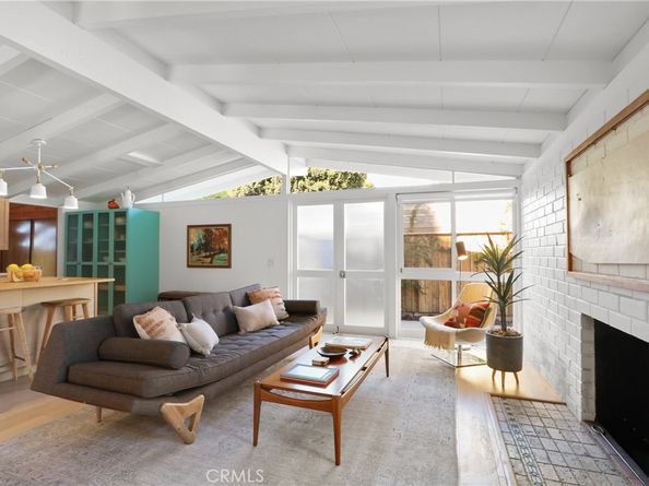 3012 Roxanne Avenue, Long Beach CA 90808