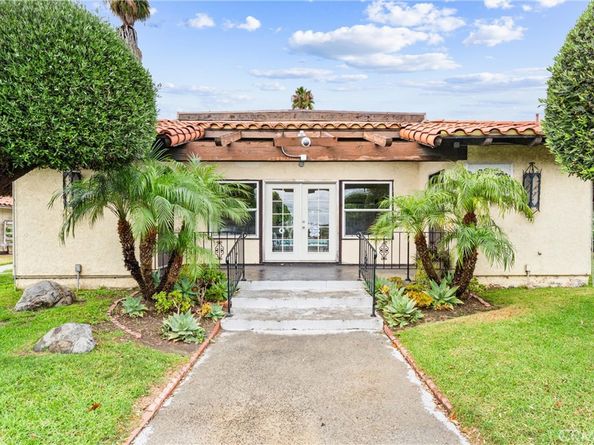 3927 W McFadden Avenue B, Santa Ana CA 92704