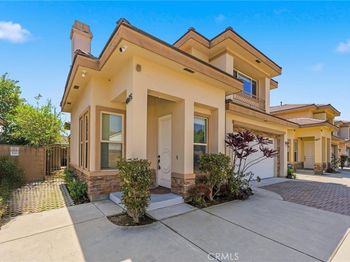 4825 Arden Dr