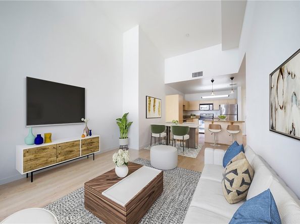 630 W 6th 616, Los Angeles CA 90017