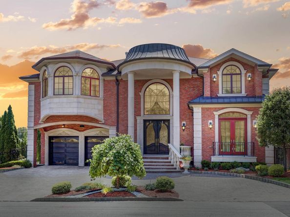 2 Euclid Rd, Fort Lee NJ 07024