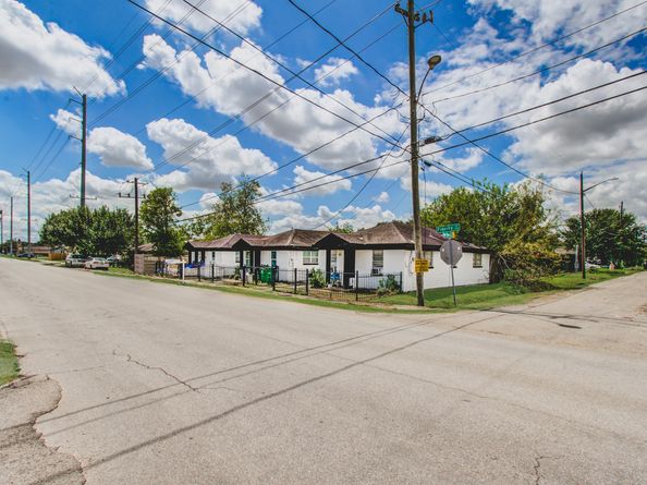 1715 New Mexico Street, Houston TX 77029