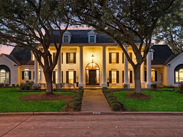 2922 Cedar Woods Place, Houston TX 77068