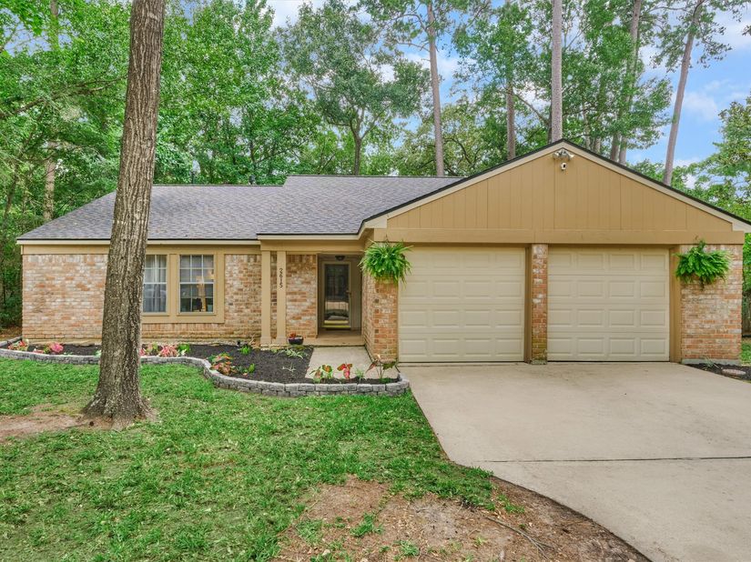 2615 Rosewood Place, The Woodlands TX 77380
