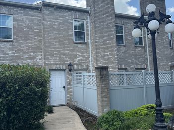 6000 Reims Road